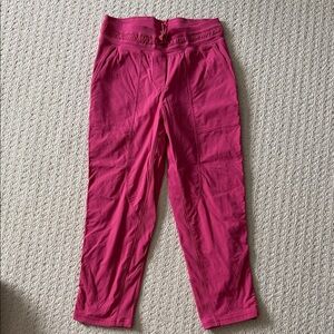 Pink Studio crops. Lined.